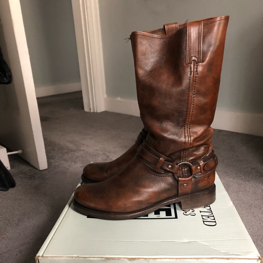 W Frye Boots Size 11, Jenna Belted Harness, Maple